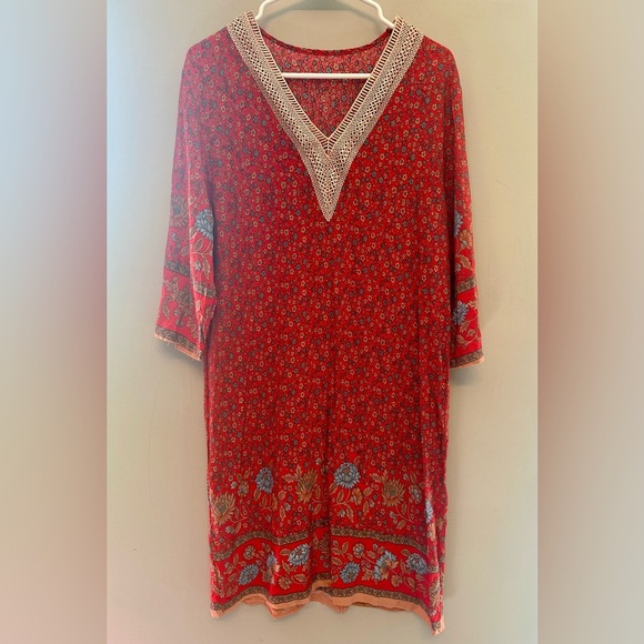 Vintage Dresses & Skirts - Vintage 70s Red Floral Midi Dress with Lace Trim S/M
